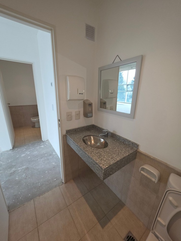 ALQUILER OFICINA COMERCIAL CONSULTORIO PREMIUM EN SKYGLASS 1 - DEL VISO, PILAR