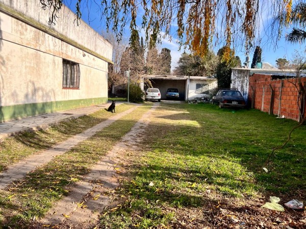 LOTE CON MEJORAS EN JOSÉ C. PAZ
