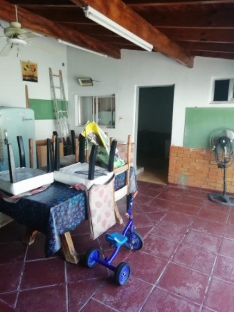 CASA 4 AMBIENTES EN VENTA - JOSE C PAZ