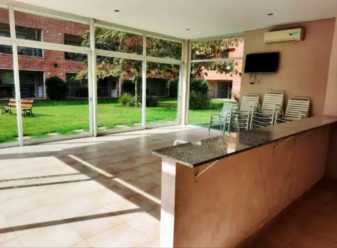 Venta Excelente Departamento 2 Ambientes En Pilar