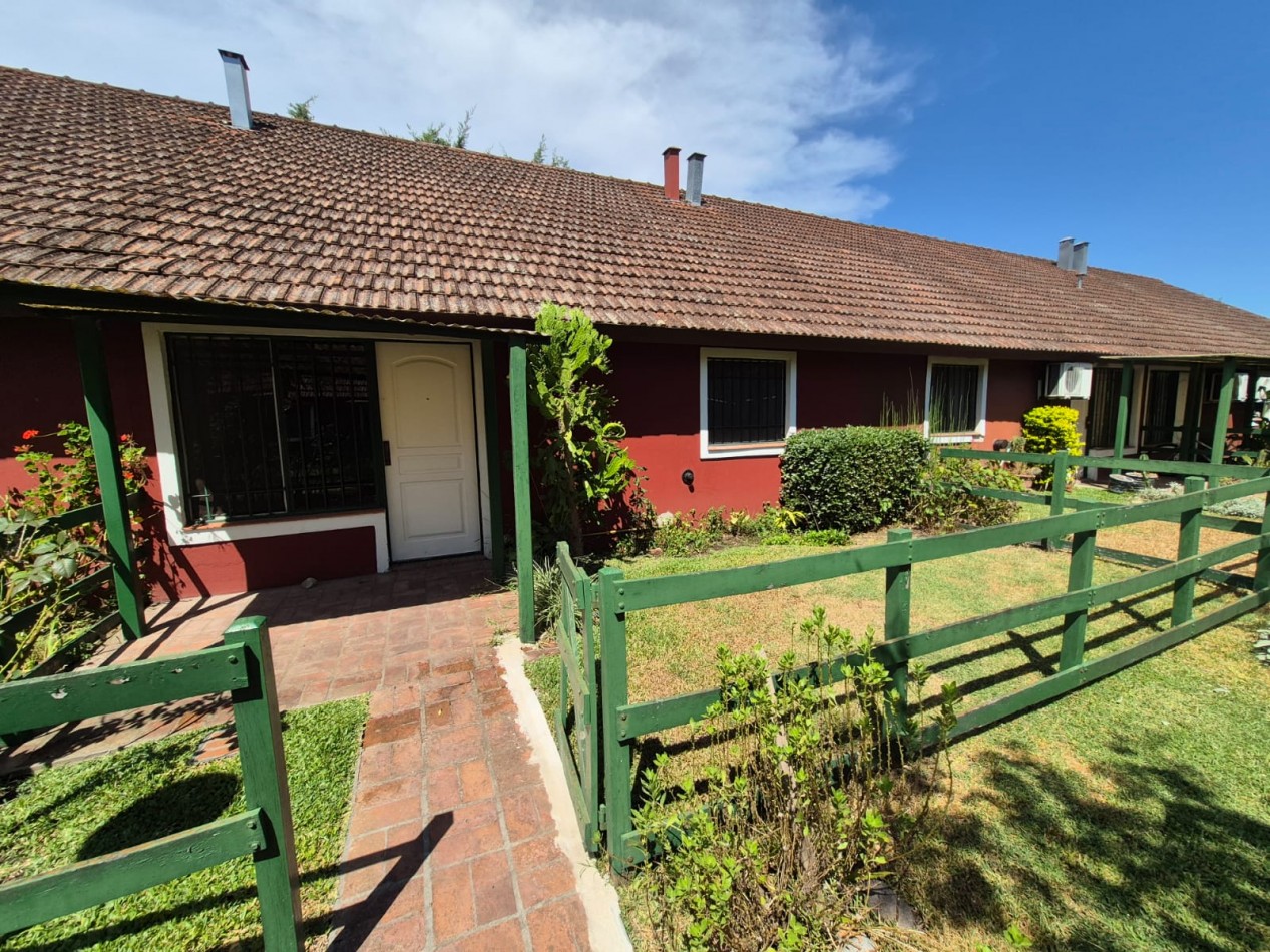 VENTA DUPLEX 4 AMBIENTES CON COCHERA PILAR CENTRO APTO CREDITO