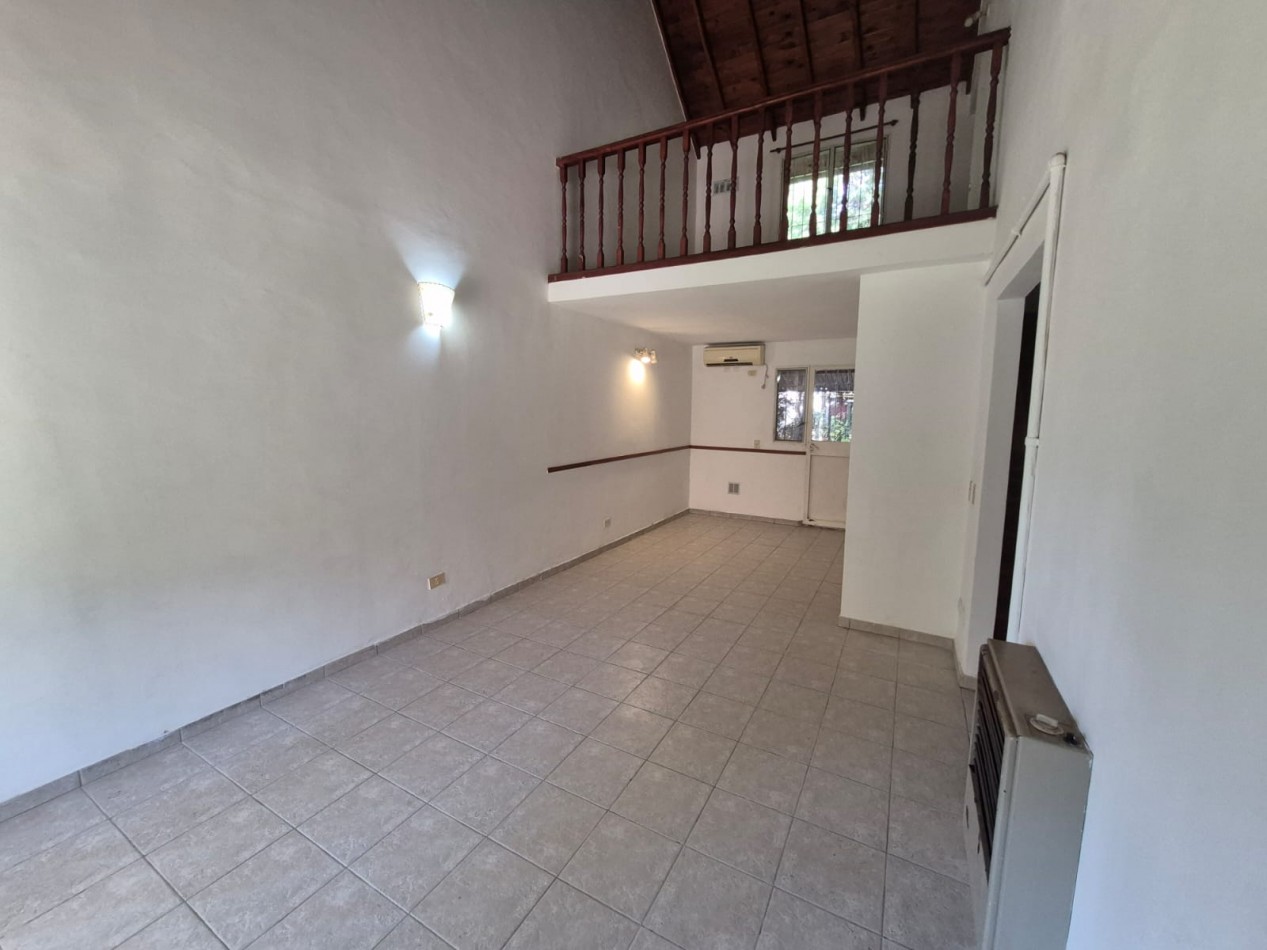 VENTA DUPLEX 4 AMBIENTES CON COCHERA PILAR CENTRO APTO CREDITO