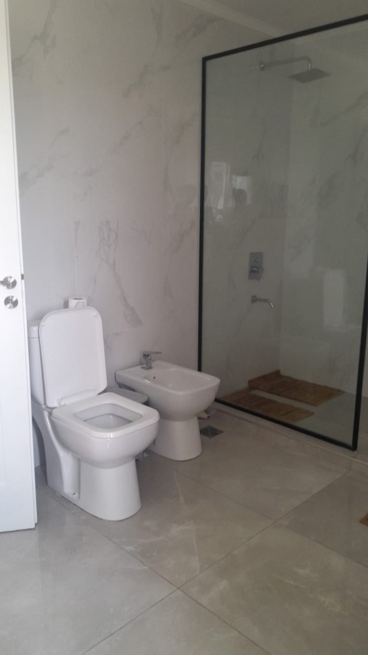 Casa 5 Ambientes Amoblada en Alquiler en el barrio El Overo, Villa Rosa, Pilar