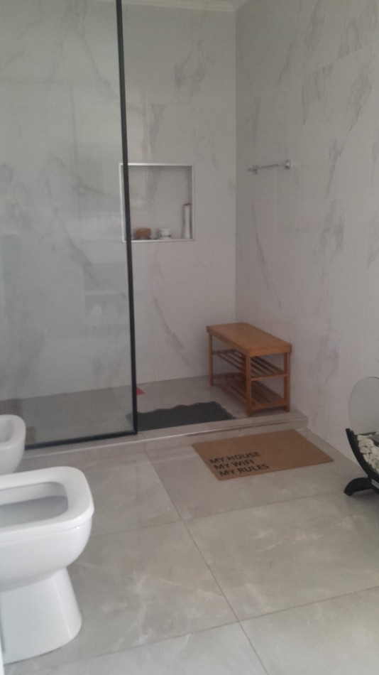 Casa 5 Ambientes Amoblada en Alquiler en el barrio El Overo, Villa Rosa, Pilar