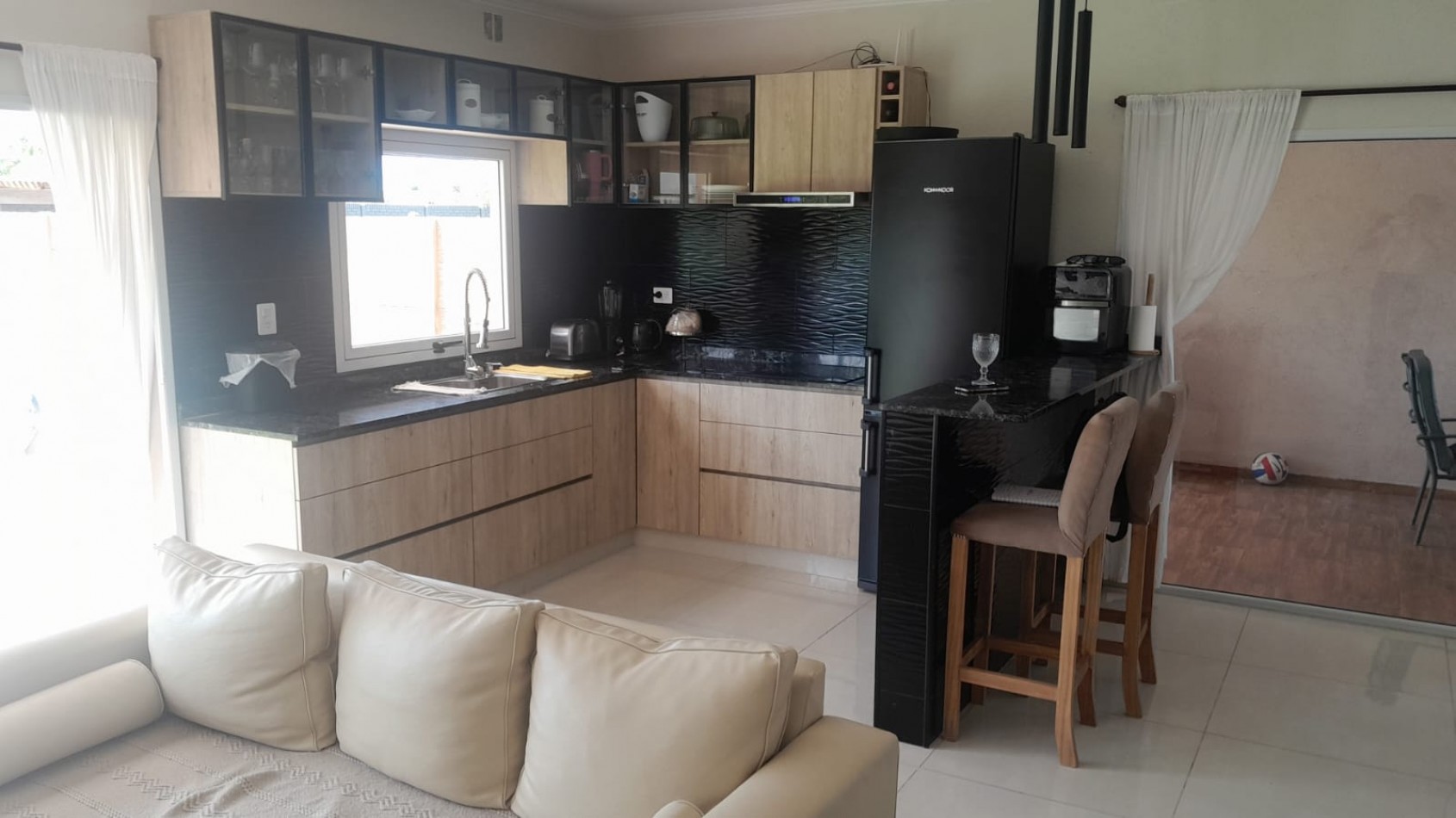 Casa 5 Ambientes Amoblada en Alquiler en el barrio El Overo, Villa Rosa, Pilar