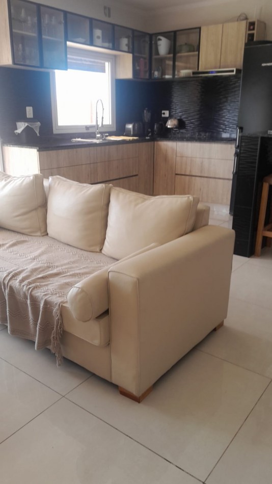 Casa 5 Ambientes Amoblada en Alquiler en el barrio El Overo, Villa Rosa, Pilar