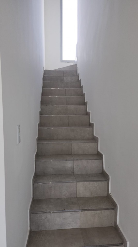 VENTA CASA 4 AMBIENTES BARRIO SANTA LUCIA PILAR DEL ESTE