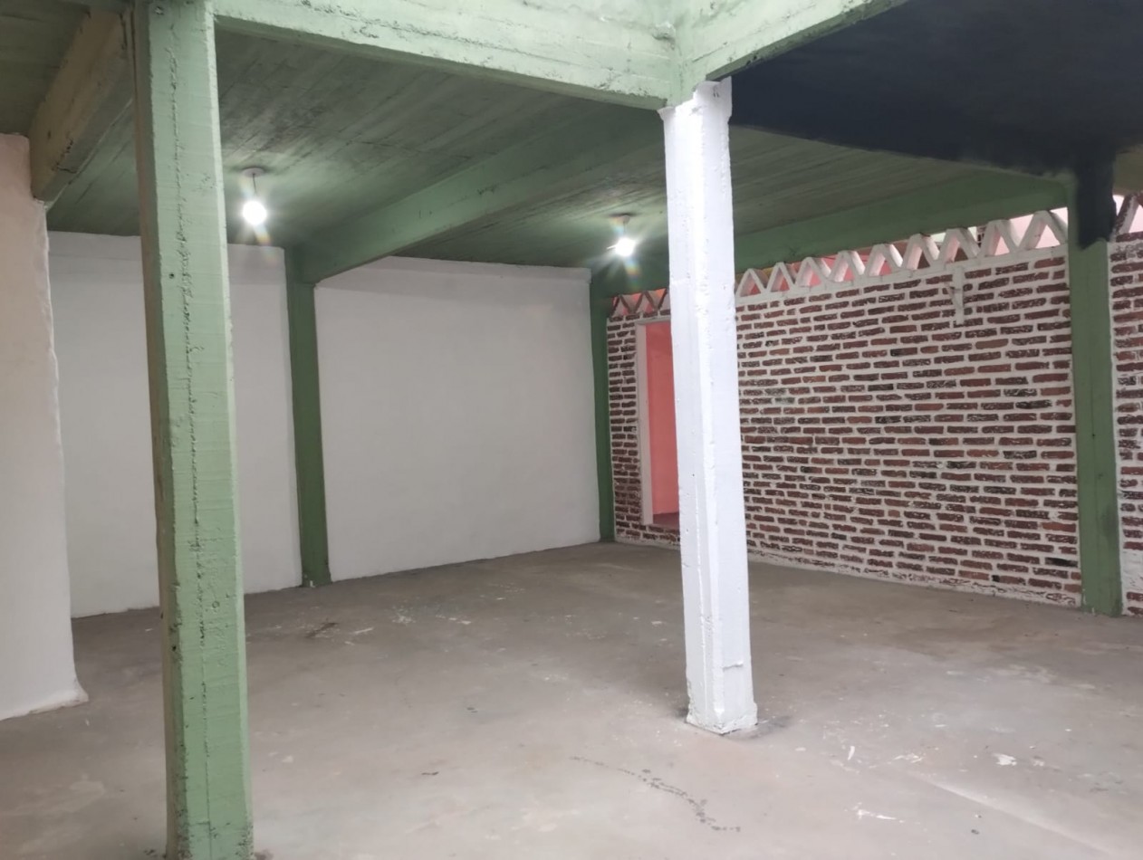 LOCAL COMERCIAL EN PLANTA ALTA EN ZONA CENTRICA DE JOSE C. PAZ