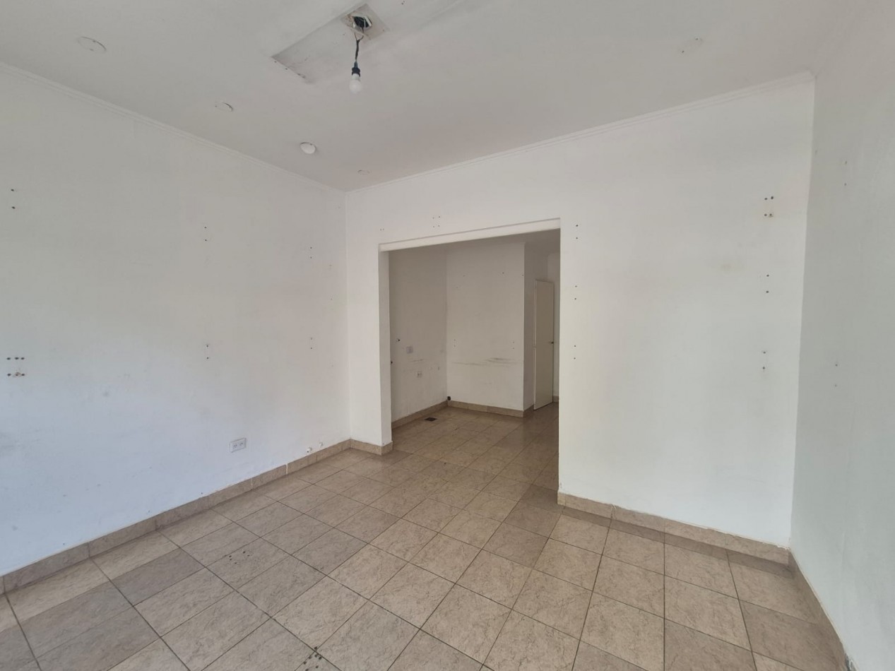 ALQUILER DE LOCAL COMERCIAL PILAR CENTRO