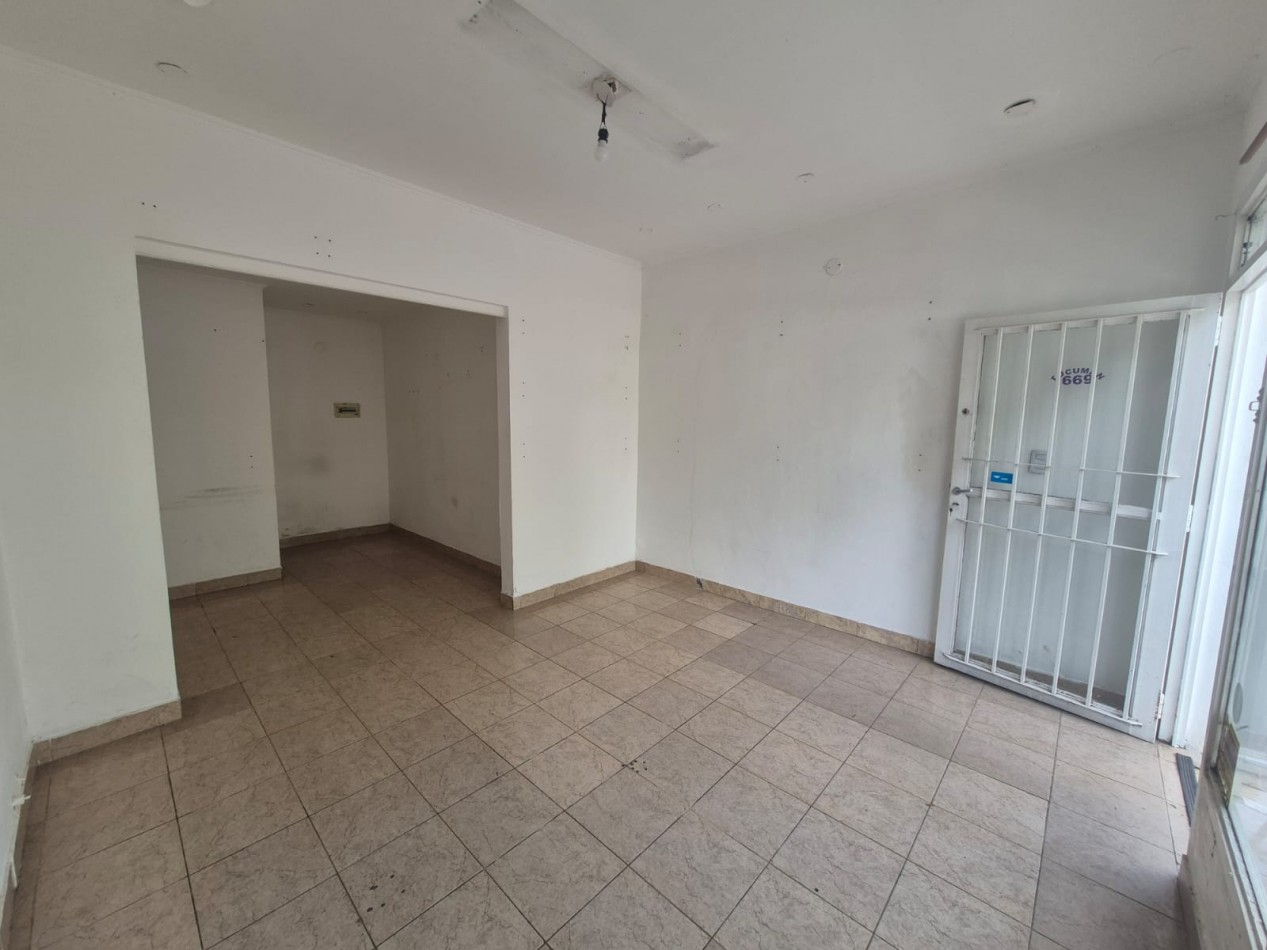 ALQUILER DE LOCAL COMERCIAL PILAR CENTRO