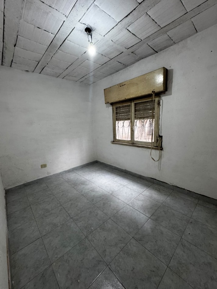 CASA TRES AMBIENTES EN VENTA EN JOSE C PAZ