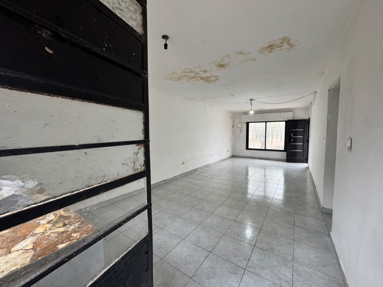 CASA TRES AMBIENTES EN VENTA EN JOSE C PAZ