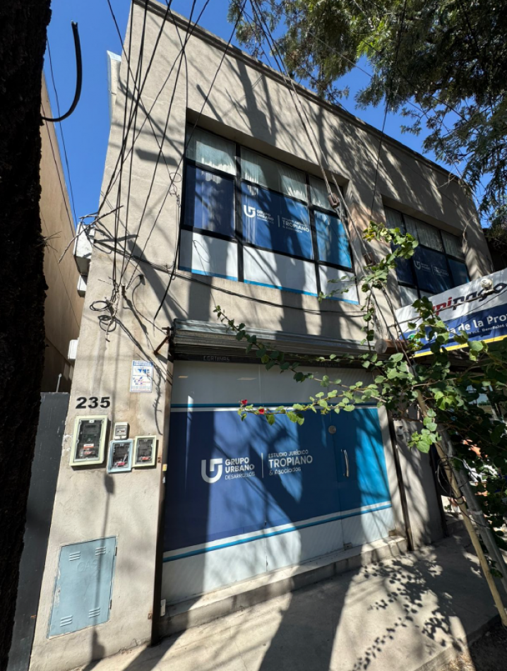 LOCAL COMERCIAL EN ALQUILER - EXCELENTE UBICACION EN PILAR - A METROS DE PANAMERICANA Y RUTA 25