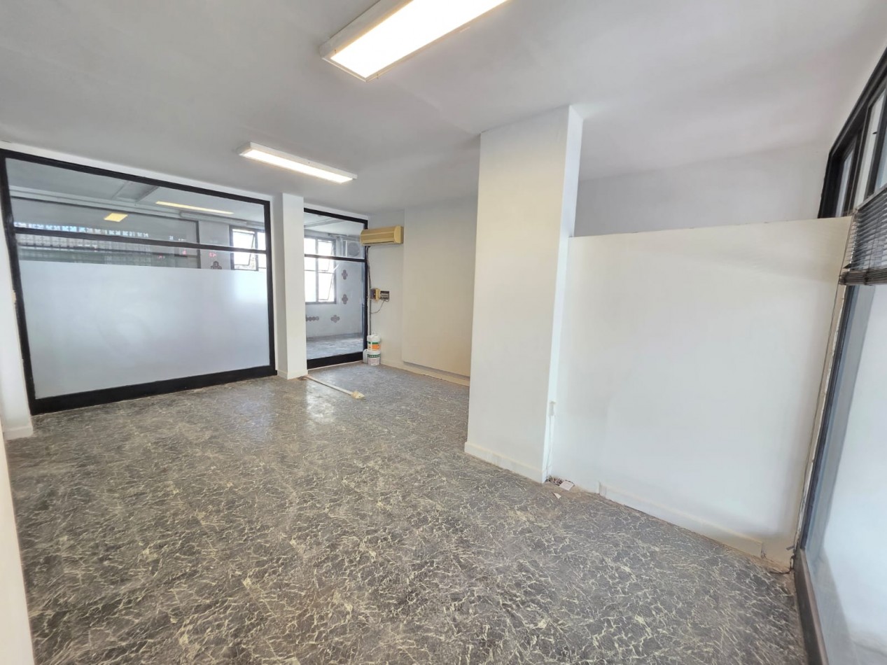 LOCAL COMERCIAL A LA CALLE EN ALQUILER - GALERIA TUCMA, PILAR