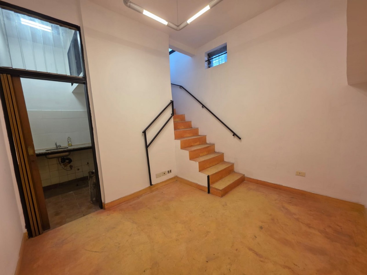 LOCAL COMERCIAL A LA CALLE EN ALQUILER - GALERIA TUCMA, PILAR
