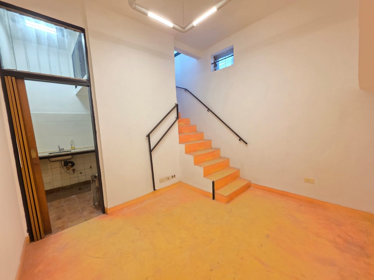 LOCAL COMERCIAL A LA CALLE EN ALQUILER - GALERIA TUCMA, PILAR