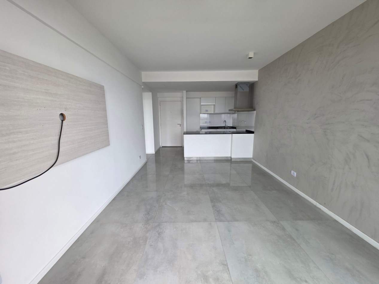 ALQUILER DEPARTAMENTO 3 AMBIENTES CON COCHERA EN TIGRE CENTRO