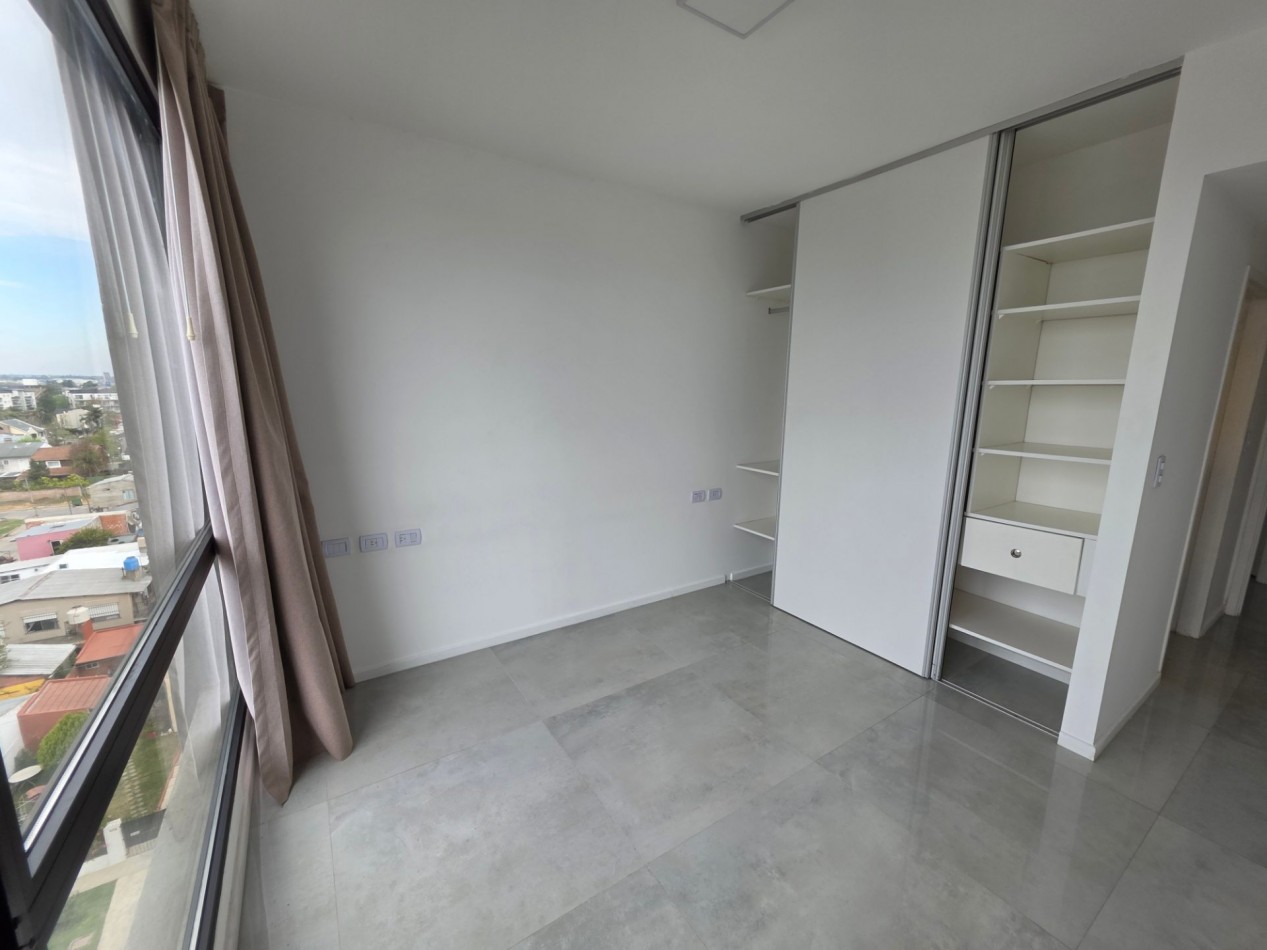 ALQUILER DEPARTAMENTO 3 AMBIENTES CON COCHERA EN TIGRE CENTRO