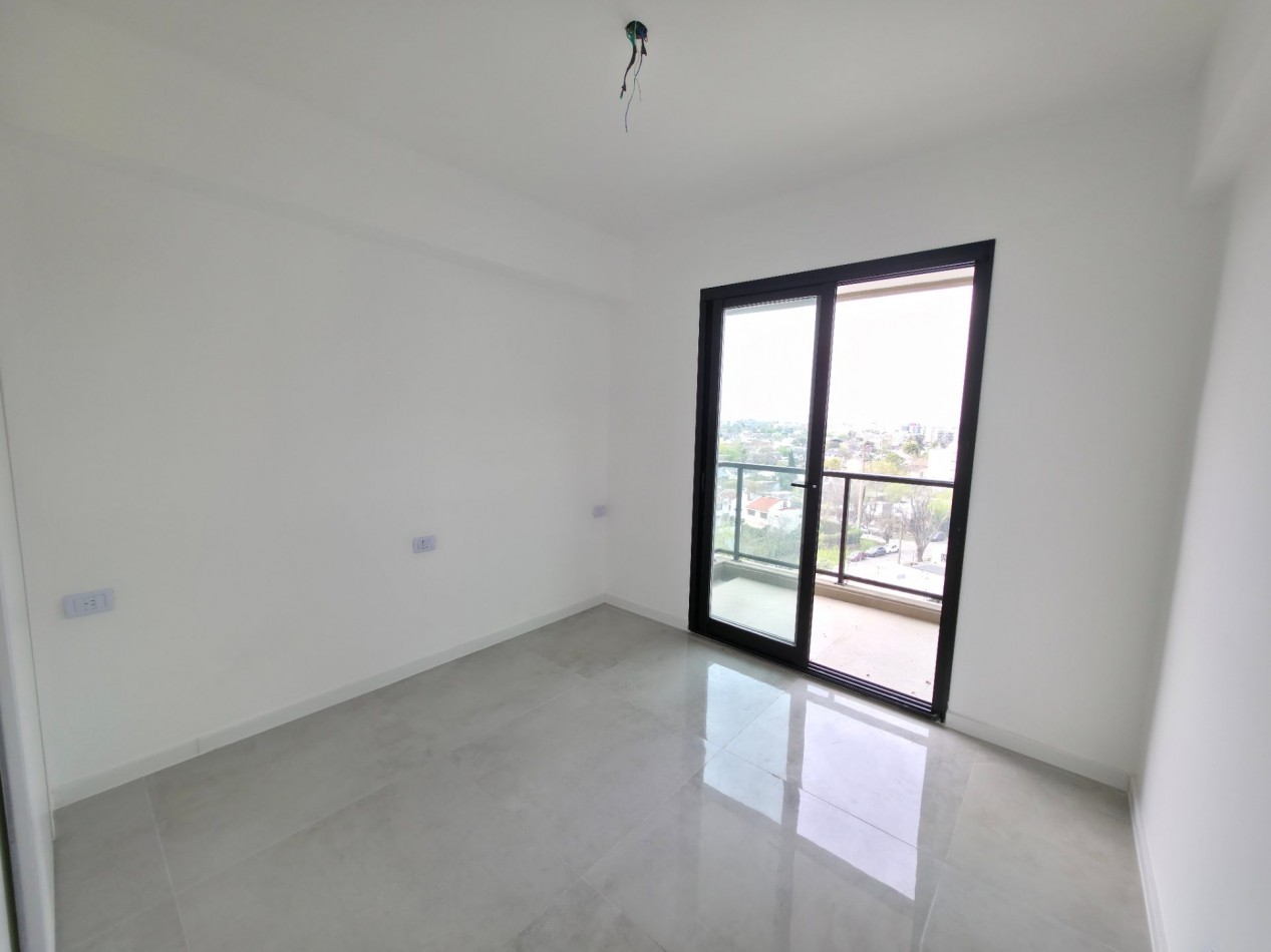 VENTA DEPARTAMENTO 3 AMBIENTES CON COCHERA EN TIGRE CENTRO, BRICKELL BOULEVARD