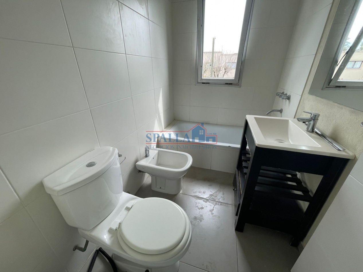 ALQUILER 3 AMBIENTES CON JARDIN BARRIO CERRADO EL ALJIBE MANZANARES PILAR
