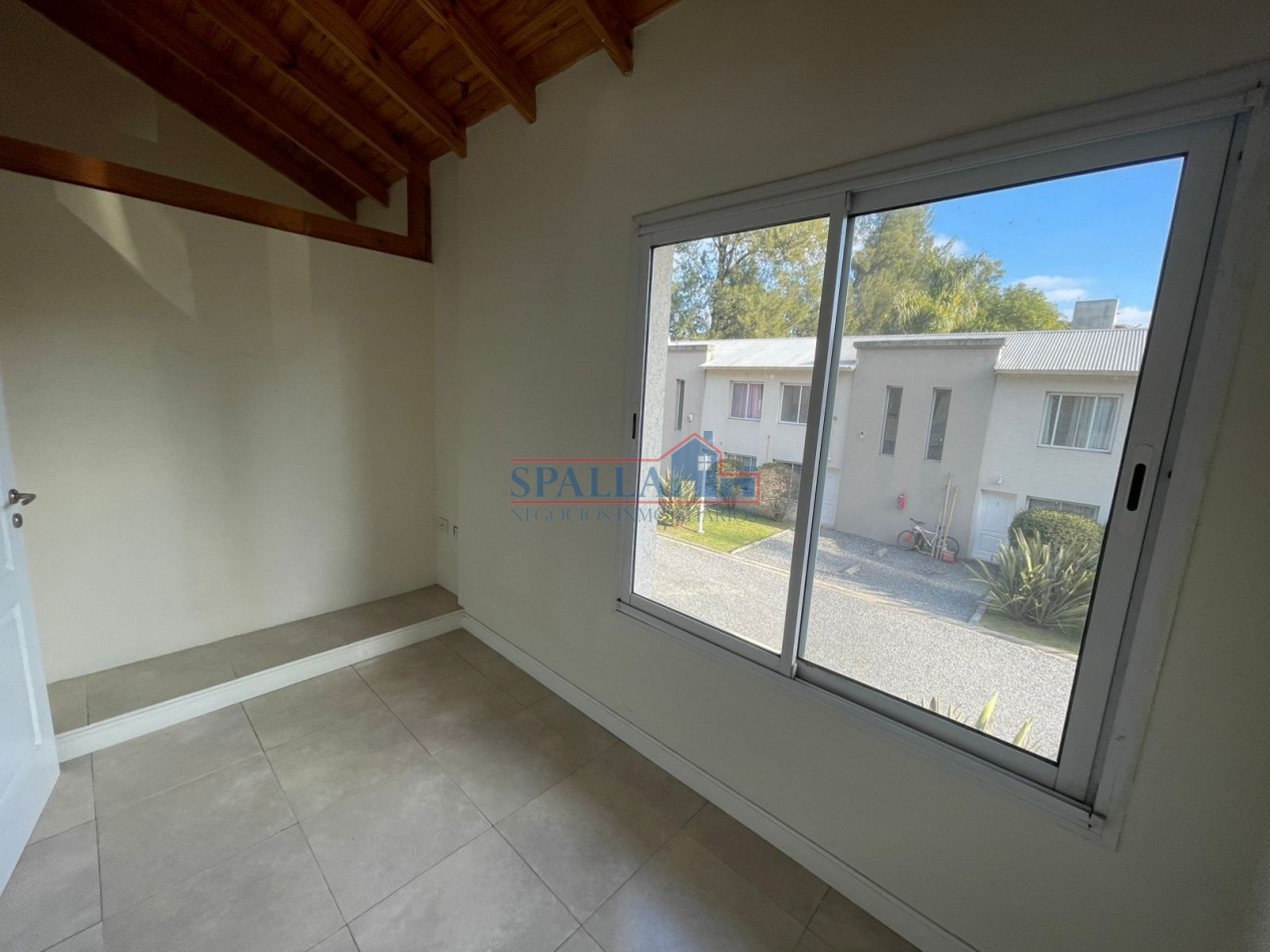 ALQUILER DUPLEX 3 AMBIENTES COMPLEJO LOS ALMENDROS KM 50 PILAR