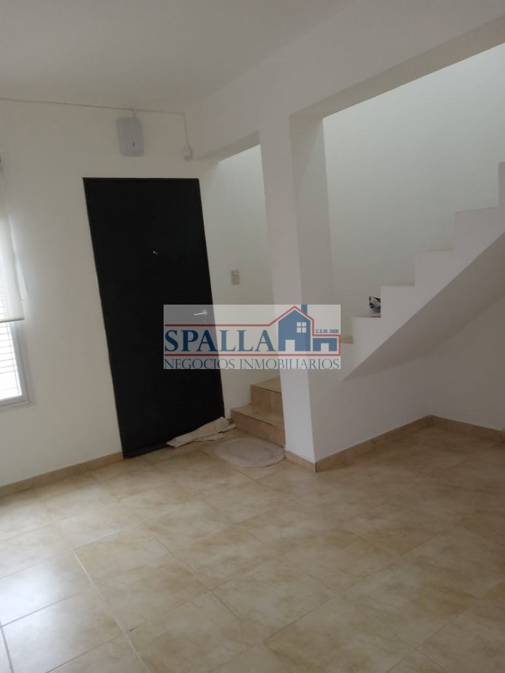 VENTA DUPLEX 3 AMBIENTES EN SAN ANDRES DE GILES