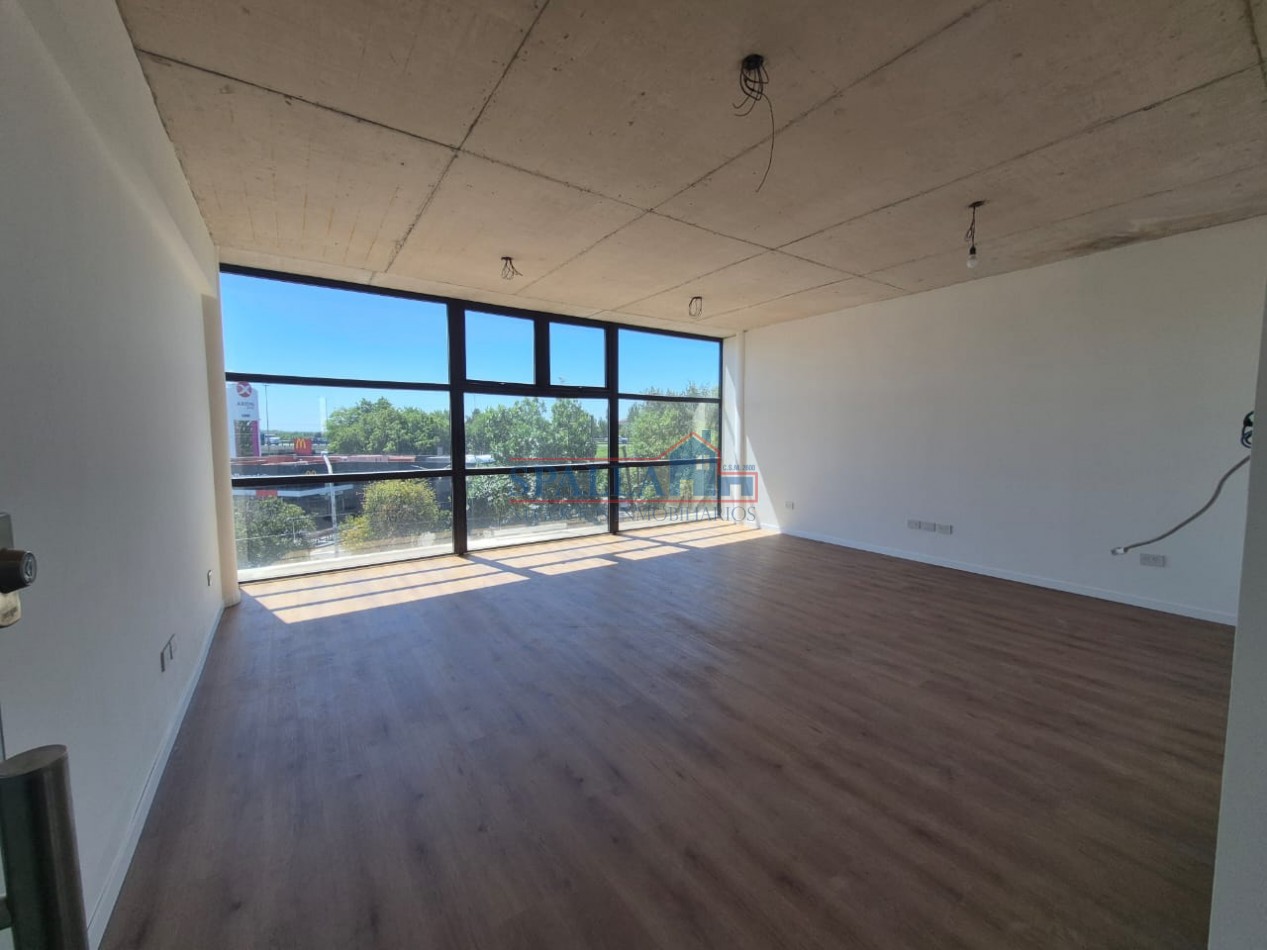 ALQUILER MONOAMBIENTE USO PROFESIONAL EN EDIFICIO MEET PILAR A ESTRENAR