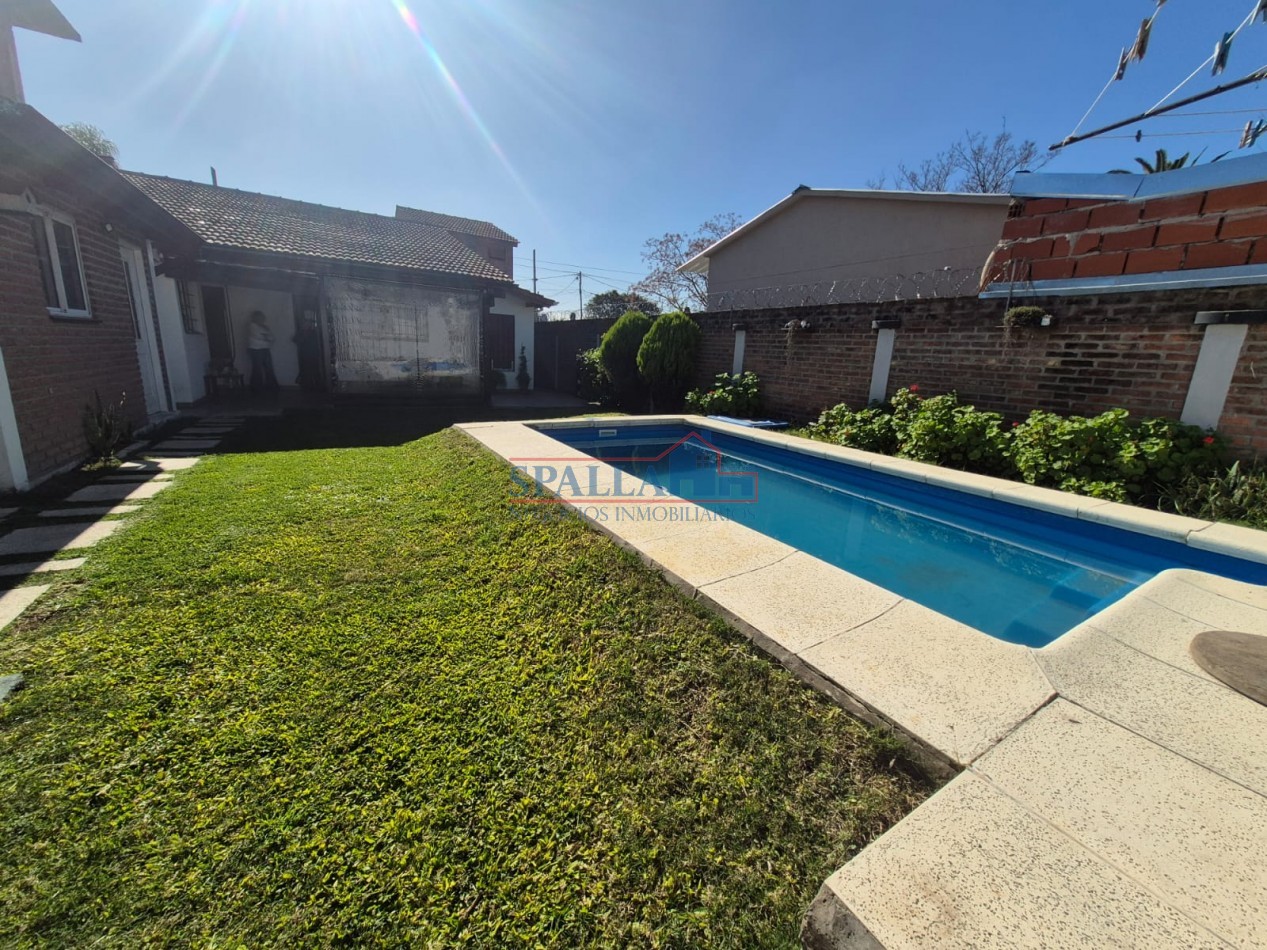 VENTA CASA 6 AMBIENTES PILAR CENTRO CON PILETA