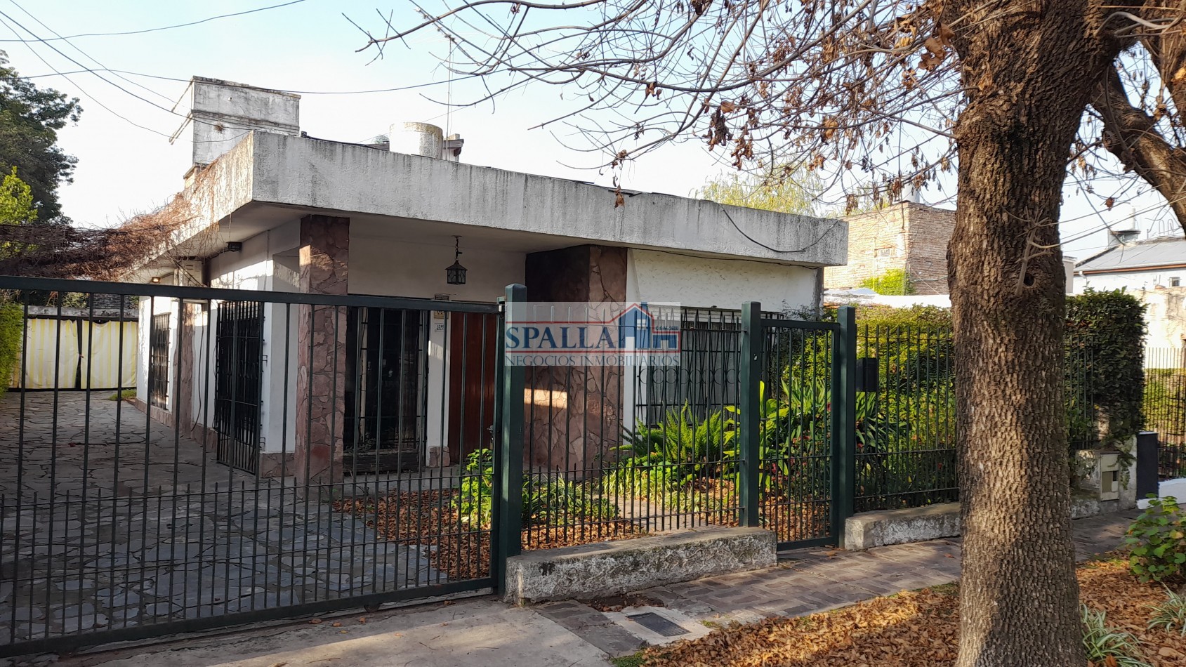 VENTA CASA 5 AMBIENTES PILAR CENTRO - ACEPTA PERMUTA