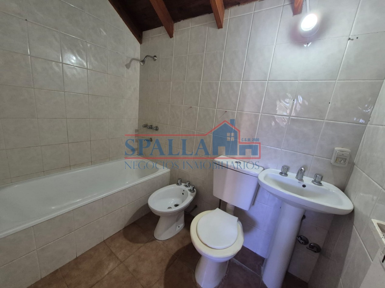VENTA DUPLEX 4 AMBIENTES CON COCHERA PILAR CENTRO APTO CREDITO