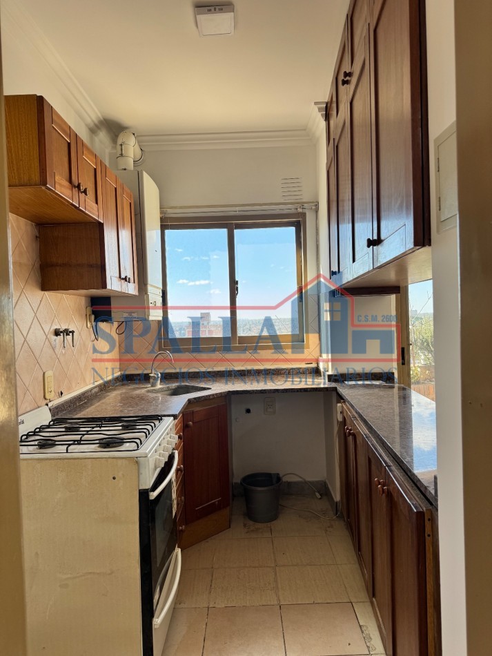 EN VENTA EXCELENTE DEPARTAMENTO DE 3 AMBIENTES EN EDIFICIO BARCELONA IV - MUÑIZ, CON CHOCHERA