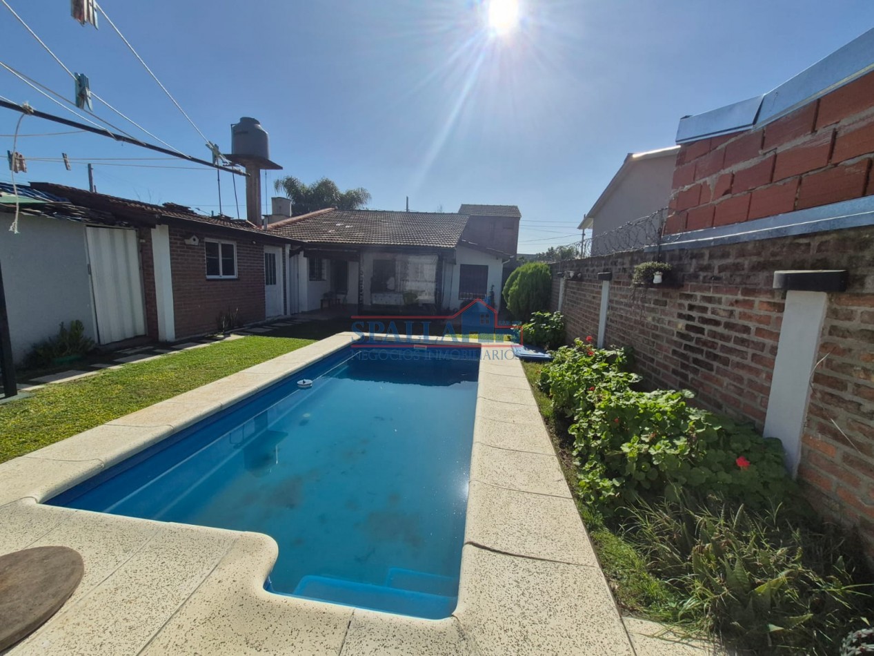 VENTA CASA 6 AMBIENTES PILAR CENTRO CON PILETA