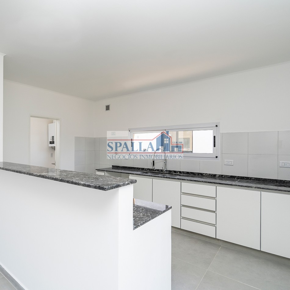 CASA EN VENTA EN POZO, BARRIO SANTA EMILIA PILAR DEL ESTE EN UNA PLANTA