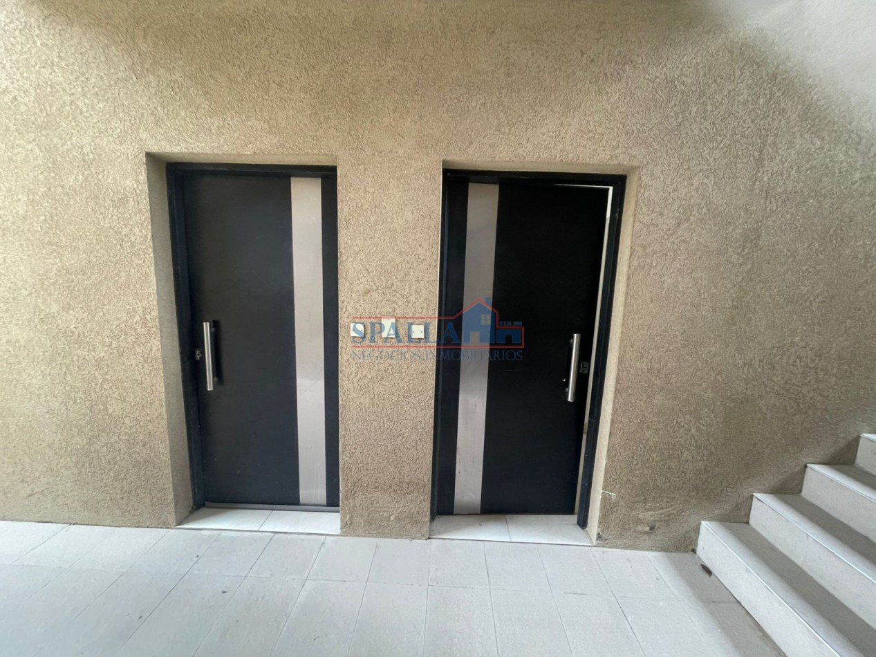 ALQUILER DEPARTAMENTO DOS AMBIENTES AMPLIO CON PARRILLA Y JARDIN