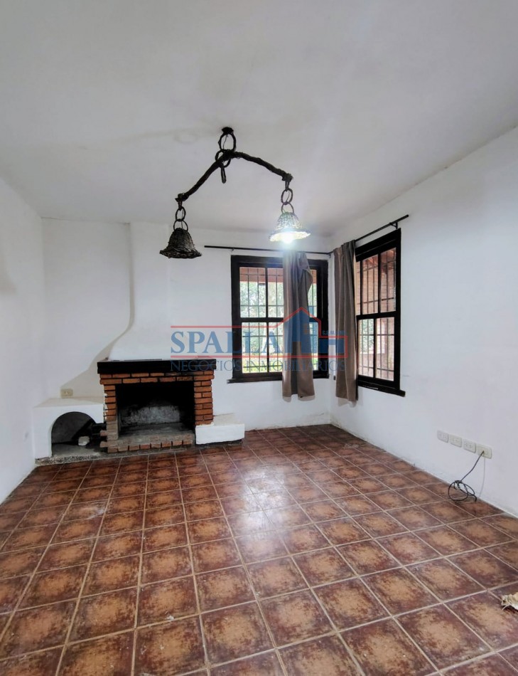 VENTA CASA QUINTA 4 AMBIENTES APTA CREDITO EN PRESIDENTE DERQUI PILAR, CON PILETA