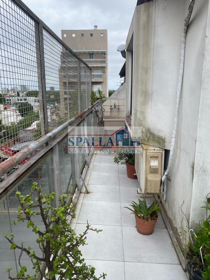 VENTA DEPARTAMENTO 3 AMBIENTE TIPO DUPLEX EN DEVOTO - APTO CREDITO