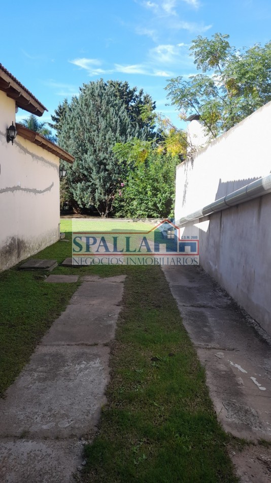 VENTA CASA QUINTA CON TINGLADO CERRADO EN PILAR, MULTIPLES USOS - OPORTUNIDAD 