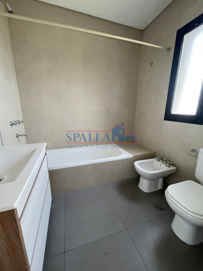 ALQUILER CASA 4  AMBIENTES CON PILETA BARRIO EL ALJIBE PILAR