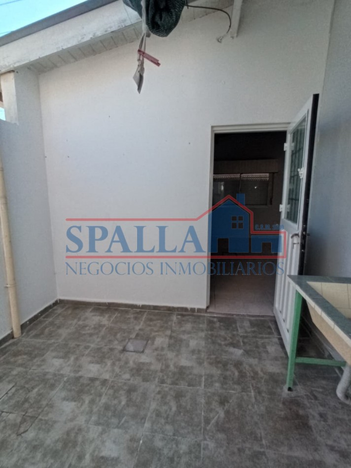 ALQUILER DE AMPLIO DEPARTAMENTO DE 2 AMBIENTES EN PLENA ESTACION DE JOSE C. PAZ