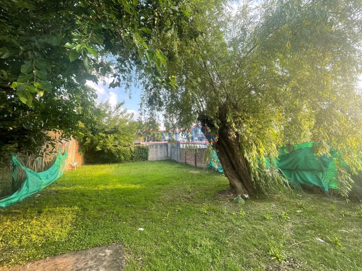ALQUILER CASA 4 AMBIENTES CON JARDIN EN PILAR CENTRO