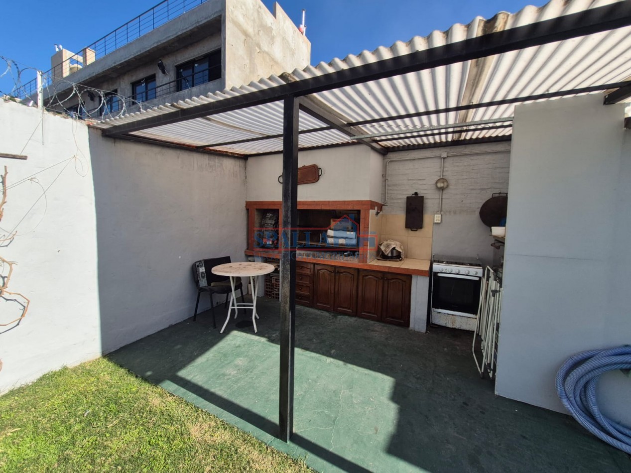 VENTA CASA 6 AMBIENTES PILAR CENTRO CON PILETA