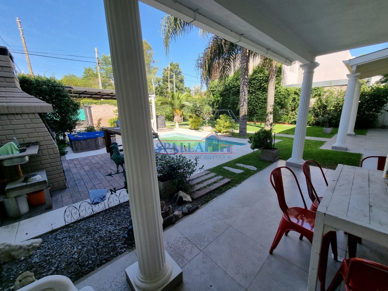 Casa 4 Ambientes con Piscina, 3 Suites y Garage Excelente Ubicacion en Pilar