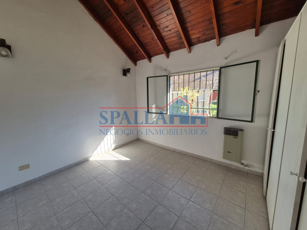 VENTA DUPLEX 4 AMBIENTES CON COCHERA PILAR CENTRO APTO CREDITO