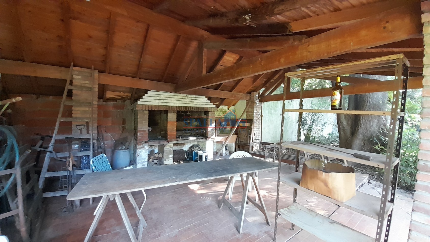 VENTA CASA QUINTA 4 AMBIENTES APTA CREDITO EN PRESIDENTE DERQUI PILAR, CON PILETA