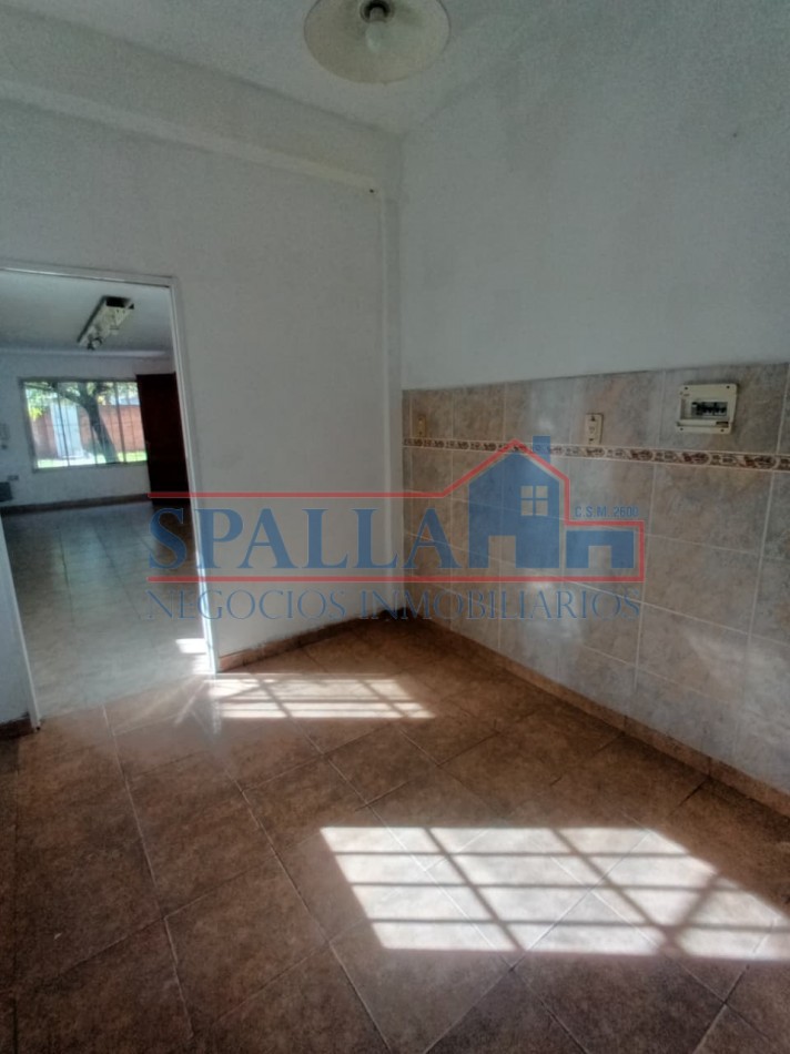 ALQUILER DE CASA 3 AMBIENTES EN PLENA ESTACION DE JOSE C. PAZ