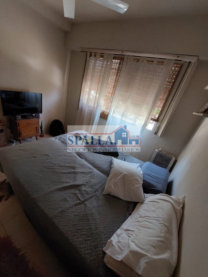 VENTA TRIPLEX 4 AMBIENTES CON COCHERA EN VILLA MORRA PILAR