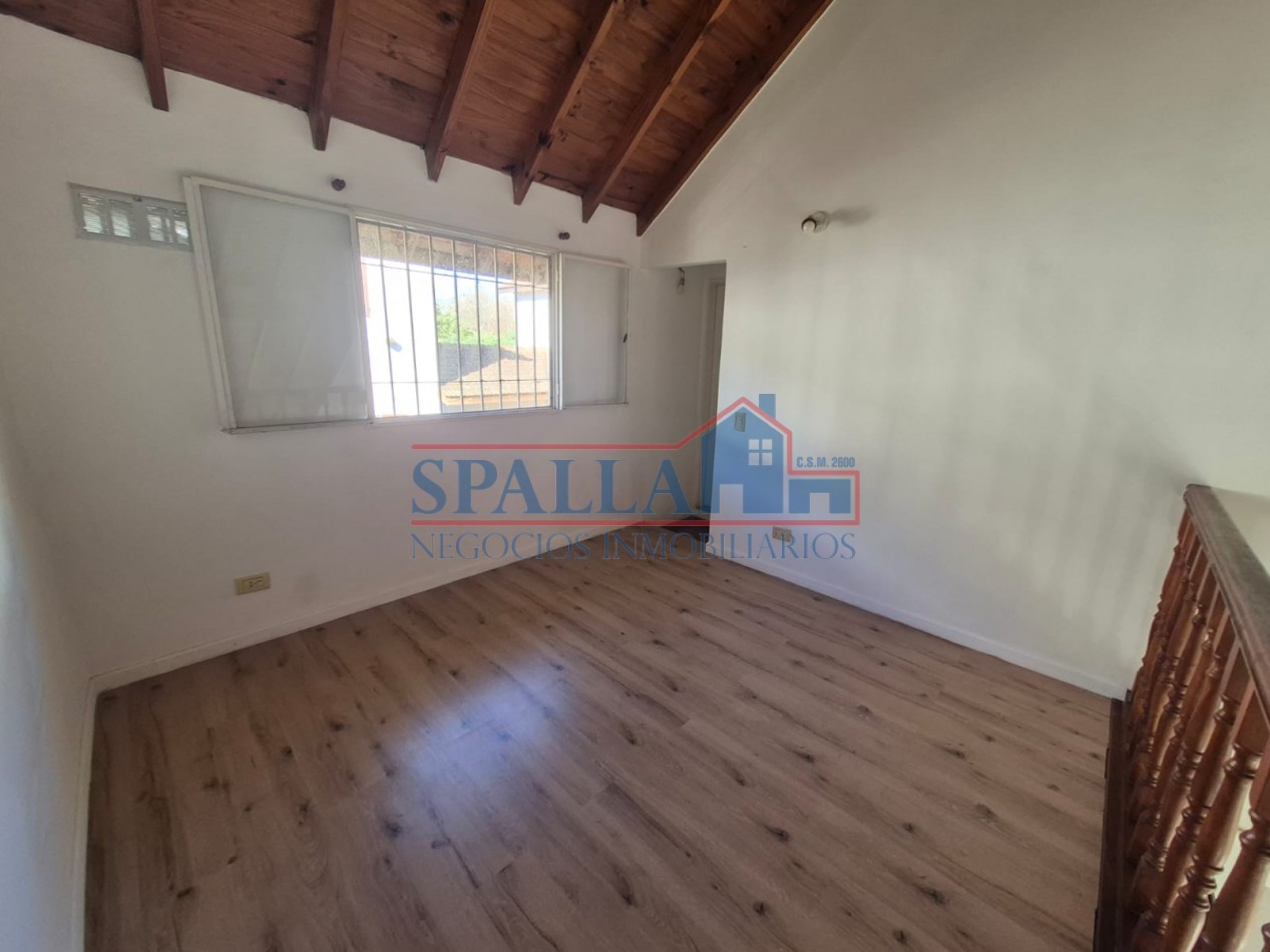 VENTA DUPLEX 4 AMBIENTES CON COCHERA PILAR CENTRO APTO CREDITO