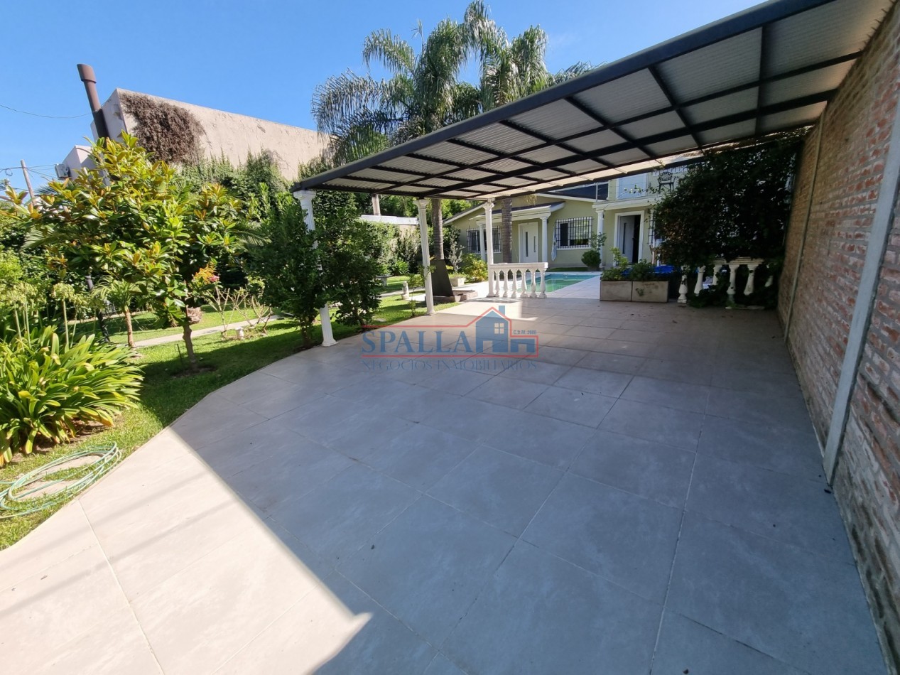 Casa 4 Ambientes con Piscina, 3 Suites y Garage Excelente Ubicacion en Pilar