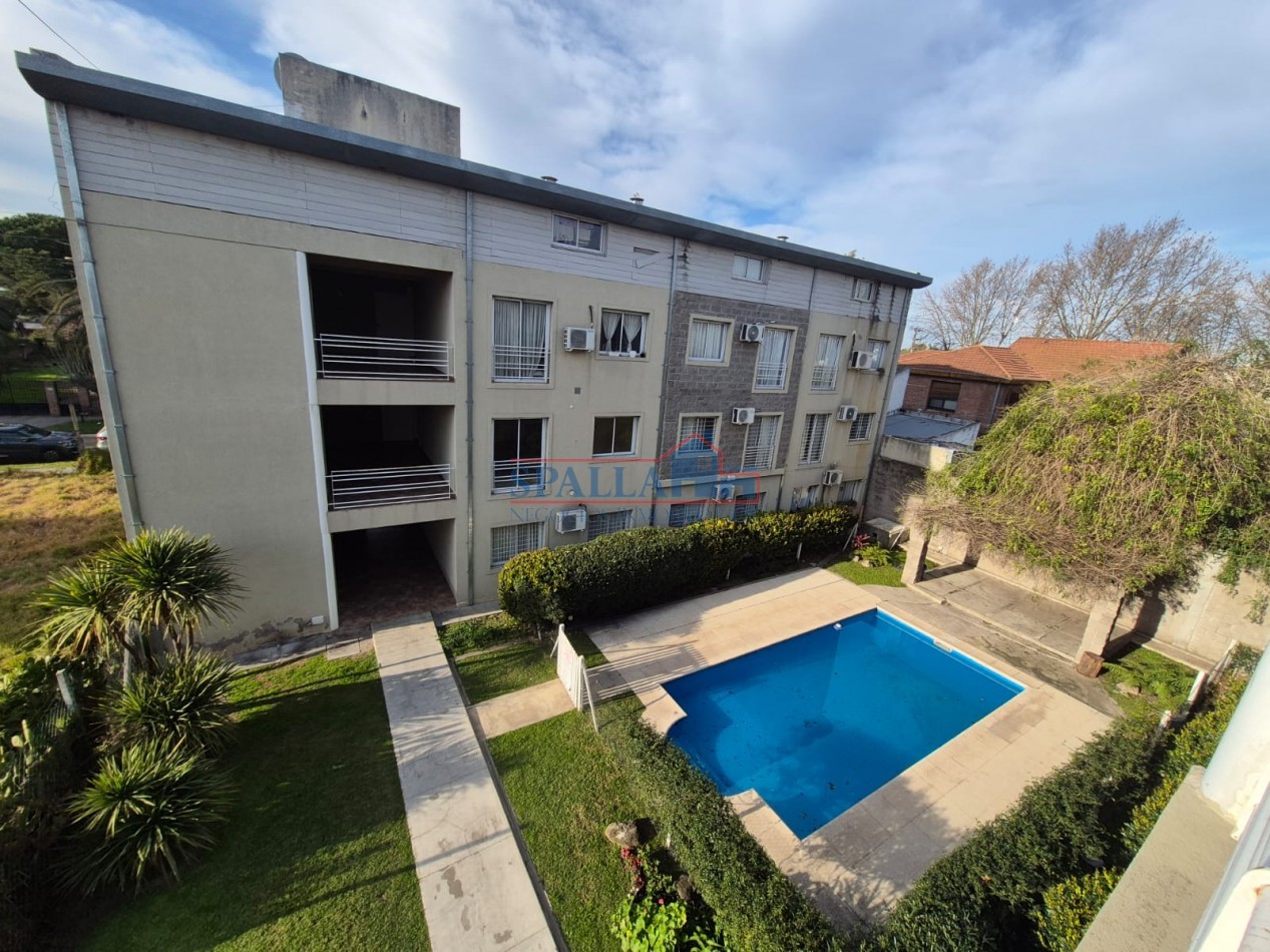 VENTA MONOAMBIENTE AMPLIO CON ENTREPISO PILAR CENTRO APTO CREDITO