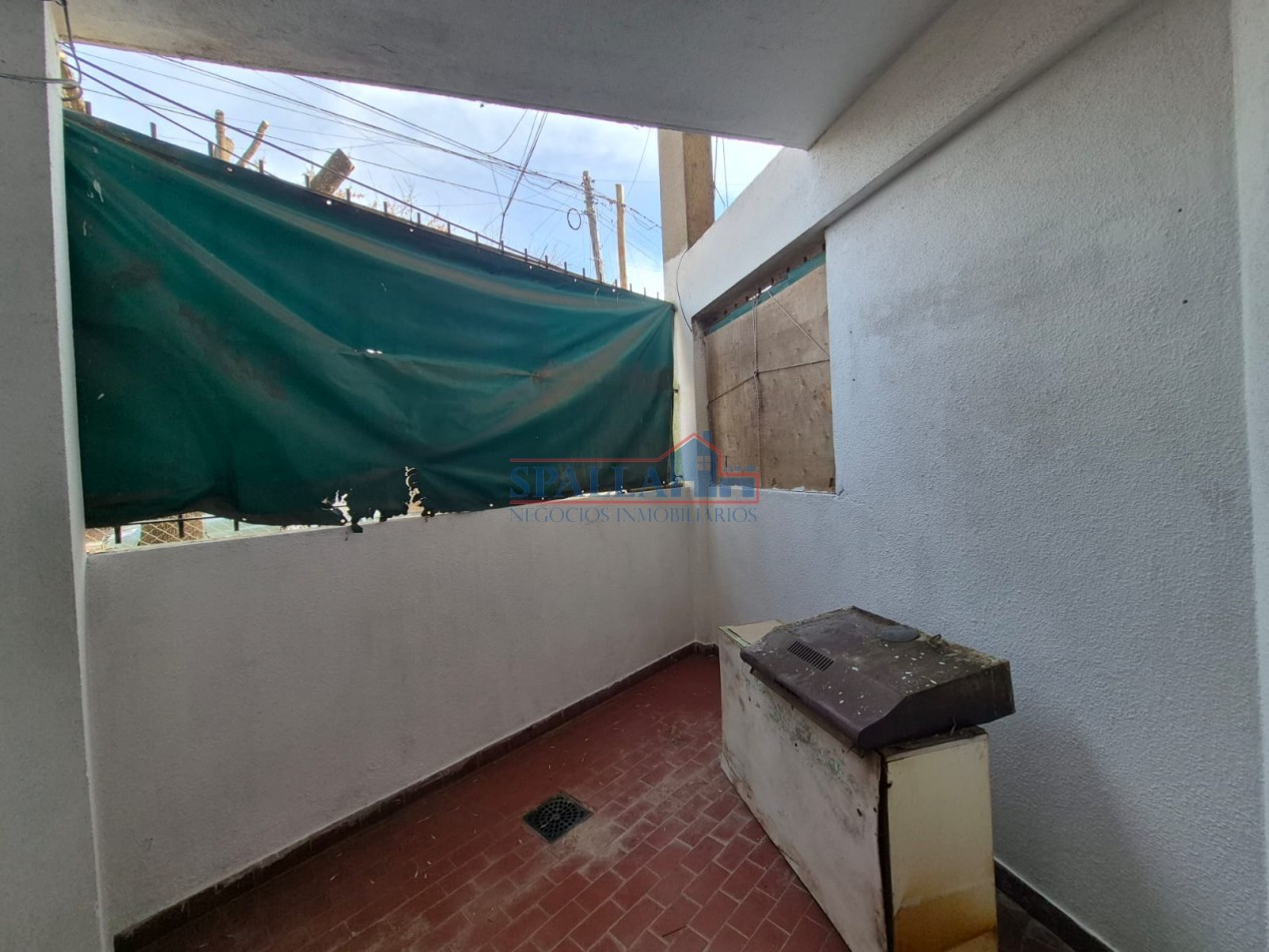 VENTA DEPARTAMENTO 4 AMBIENTES PLANTA BAJA CON COCHERA - APTO CREDITO PILAR